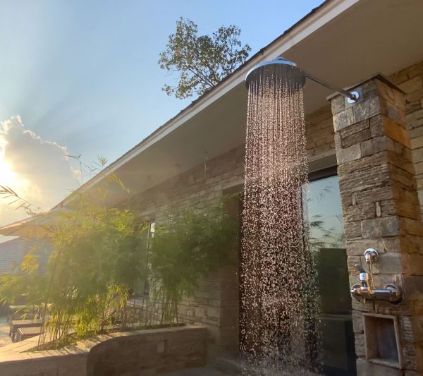 Outdoor shower at Dorje's Resort