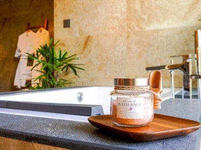 bathroom at Dorje Suite